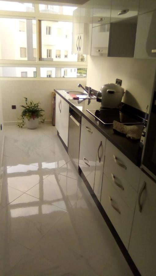 Appartement perle rare plage des Nations à Sidi Bouqnadel Extérieur photo